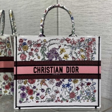 Christian Dior Shopping Bags